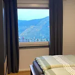 Zeit Am Eifelsteig سيمراث